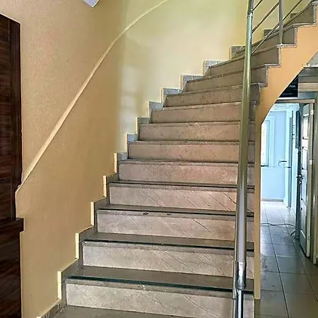 Отель Hostelida 3*